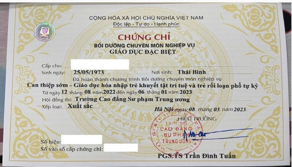 chung-chi-giao-duc-dac-biet-mat-trong